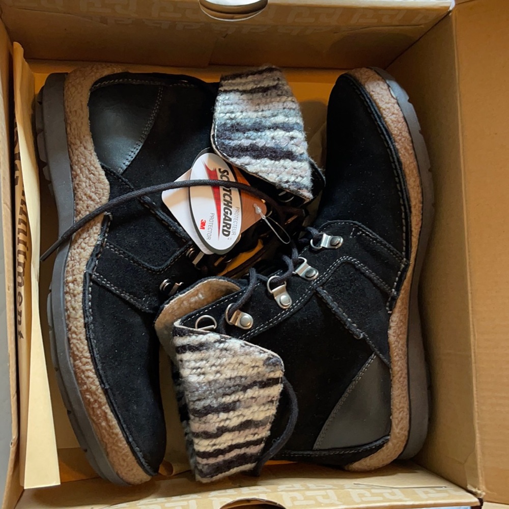 Propet boots size 9.5 NEW!!
